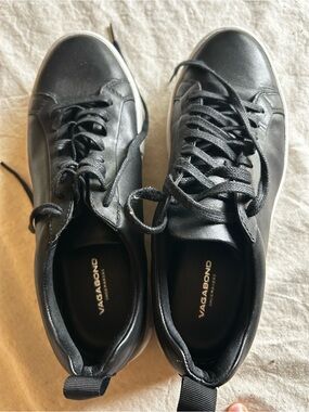 Vagabond Black Leather Low-Top Sneakers